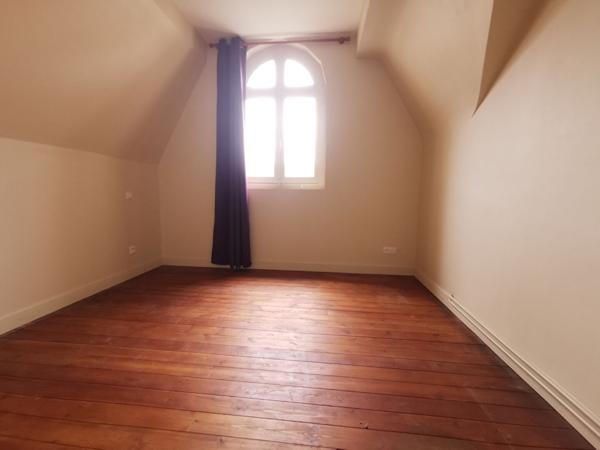 MAISON INDIVIDUELLE DES ANNÉES 30 - A RÉNOVER