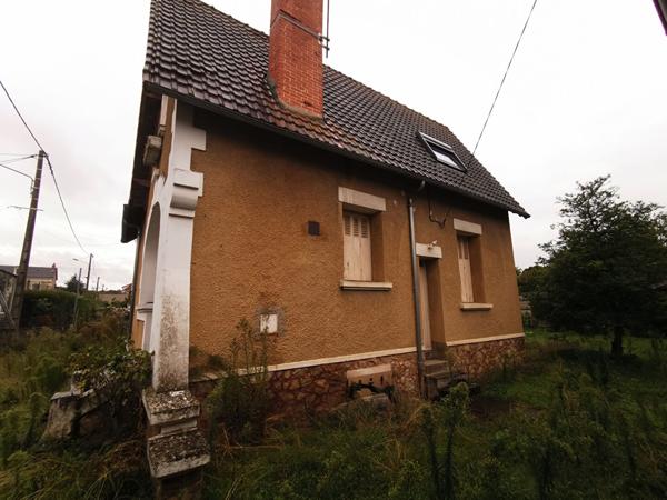 MAISON INDIVIDUELLE DES ANNÉES 30 - A RÉNOVER
