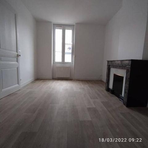 Appartement 2 pièces                                        - 42390 Villars Réf : 13352