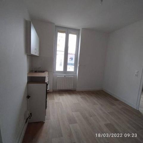 Appartement 2 pièces                                        - 42390 Villars Réf : 13352