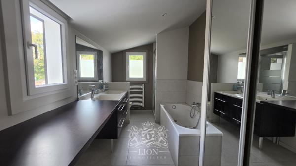 Maison coquette avec 4 chambres et 1 bureau