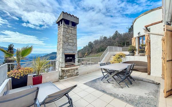 Maison à vendre    6 pièces • 206,54 m2 Levens