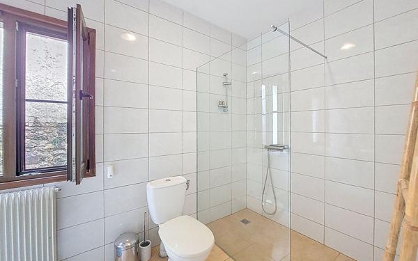 Maison à vendre    6 pièces • 206,54 m2 Levens