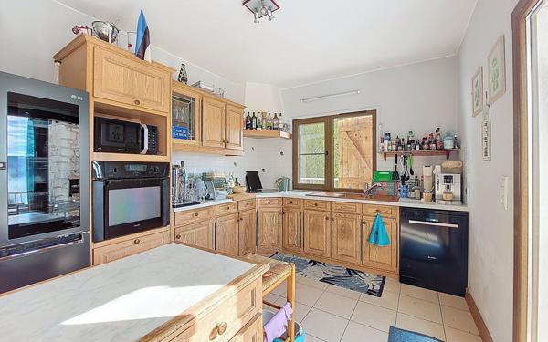 Maison à vendre    6 pièces • 206,54 m2 Levens