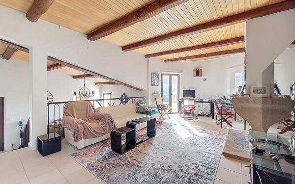 Maison à vendre    6 pièces • 206,54 m2 Levens