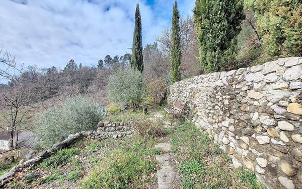 Maison à vendre    6 pièces • 206,54 m2 Levens