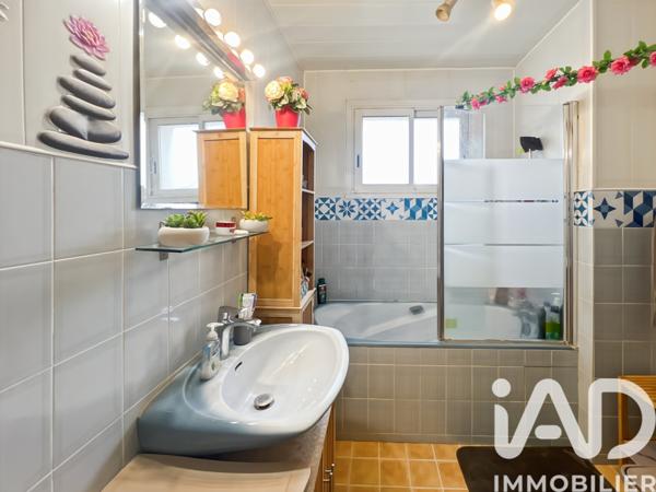 Appartement à vendre 3 pièces 76 m² Bagnols-sur-Cèze