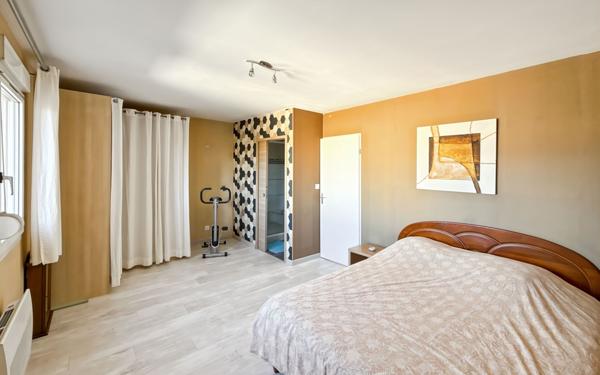 Appartement à vendre    4 pièces • 122 m2 Orléans