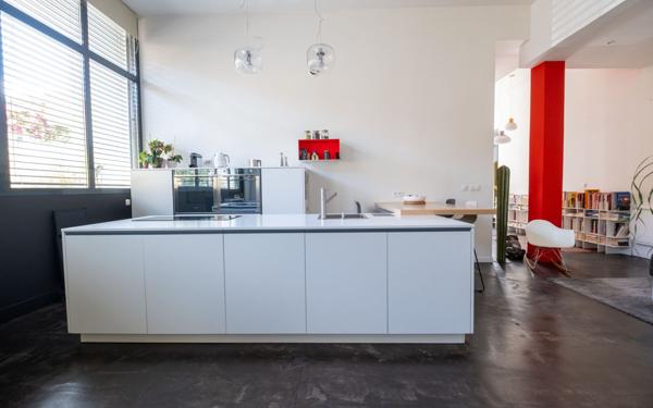 Appartement à vendre    6 pièces • 323 m2 Toulouse