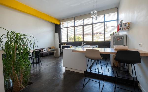 Appartement à vendre    6 pièces • 323 m2 Toulouse