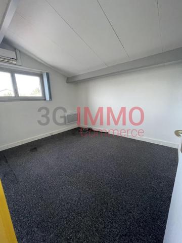 Location / Bureaux à Niort (79000)