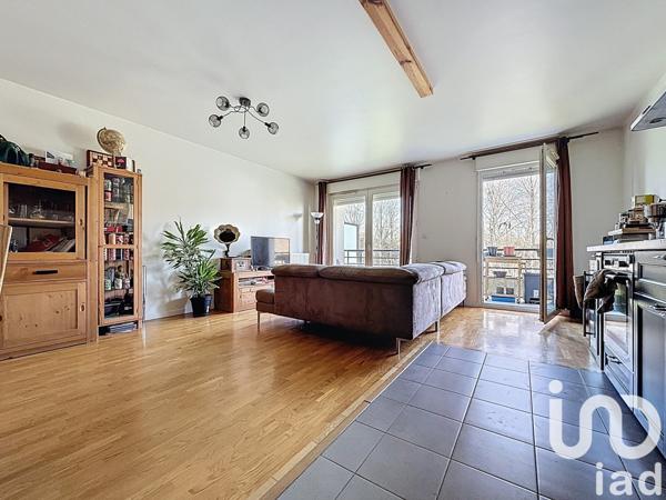 Location appartement 3 pièces 72 m² Sainte-Geneviève-des-Bois