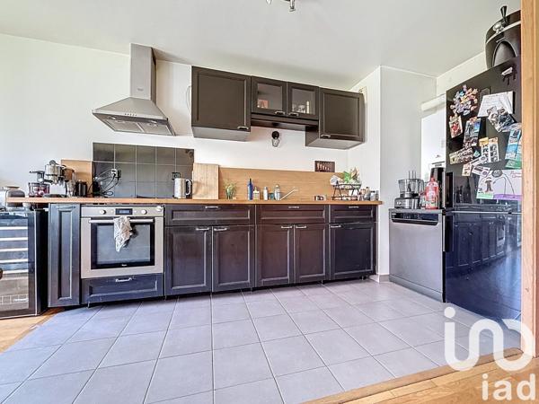 Location appartement 3 pièces 72 m² Sainte-Geneviève-des-Bois