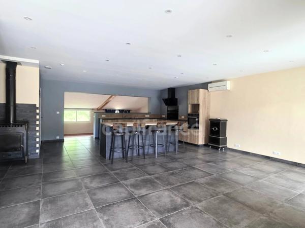 Maison à vendre de 200 m² avec piscine – Piégros-la-Clastre (26)