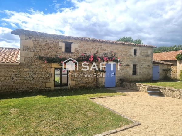 LONGÈRE RÉNOVÉE 6 CHAMBRES, 4 SALLES DE BAIN, PISCINE