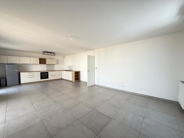 À LOUER - TOULOUSE SAINT-MARTIN-DU-TOUCH  T4 de 95 m² avec balcon 17,6 m² - 2 parking sous sol - G1330