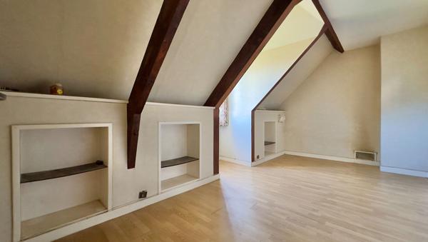 PAVILLON 6 PIÈCES 110 M² À VIRY-CHÂTILLON, JARDIN ET DOUBLE GARAGE