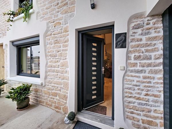 Maison en pierre au calme