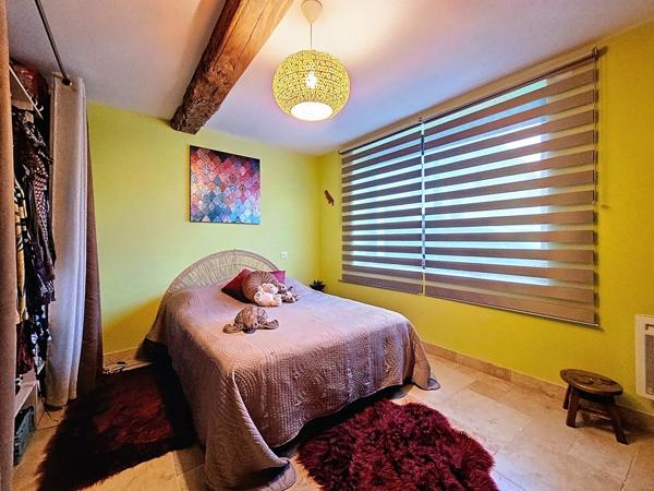 Maison en pierre au calme