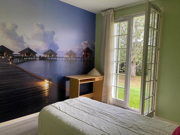 MAISON de plain-pied  avec sous-sol complet