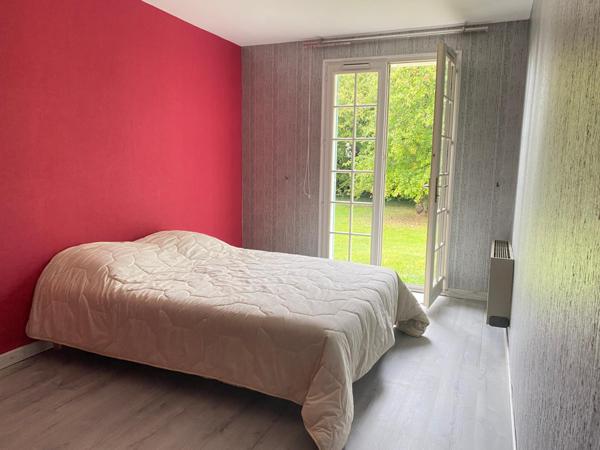 MAISON de plain-pied  avec sous-sol complet