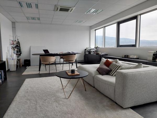 Bureaux à louer SAINT PIERRE EN FAUCIGNY (74) Tour Europa 53m²+ parkings