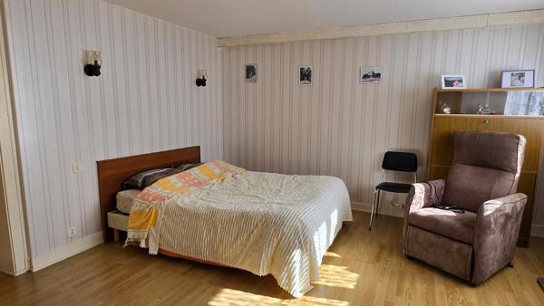 MAISON 6P + GARAGE + JARDIN - CENTRE-BOURG - PROCHE COMMODITES