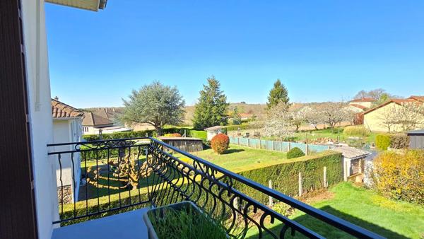 MAISON 6P + GARAGE + JARDIN - CENTRE-BOURG - PROCHE COMMODITES