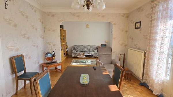 MAISON 6P + GARAGE + JARDIN - CENTRE-BOURG - PROCHE COMMODITES