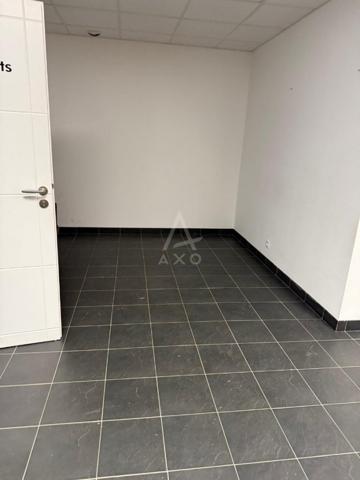 À Louer – Ensemble de bureaux + espaces techniques / stockage