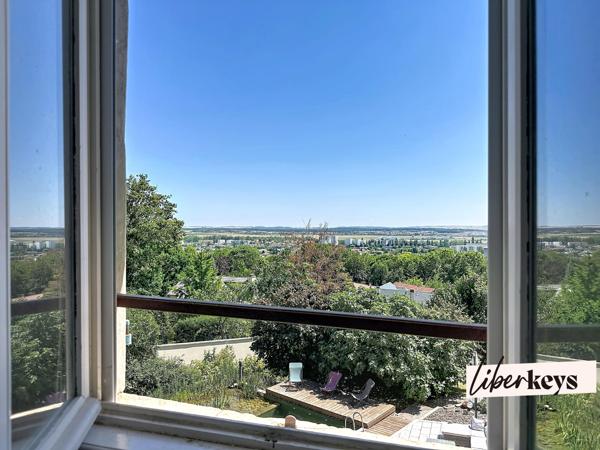 Demeure de caractère avec piscine naturelle et vue dominante sur Nancy
