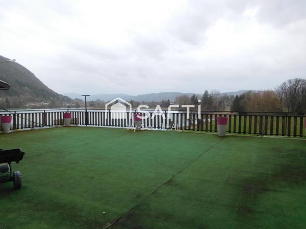 Maison Habitation (108 m2), 3 chambres, grande Terrasse, Garage et Local Commercial (130 m2)