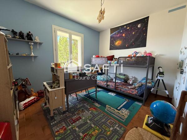 VALRÉAS, 84600 Enclave des Papes