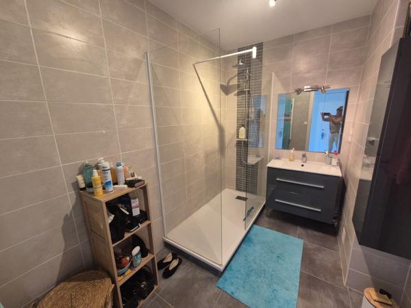 Appartement
                                                                                                                                                                                                                                                                                                                        4 pièce(s)                                                                                                                                                                                                          2 chambre(s)                                                                                                                                                                                                          98.51  m²