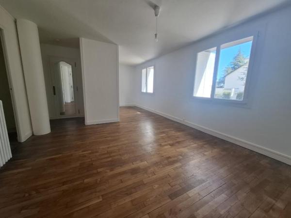 Appartement T2 à louer - 53 m² (réf : 515208)