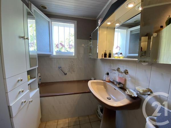 Maison à vendre  5 pièces - 97,80 m2 ST DENIS D OLERON - 17