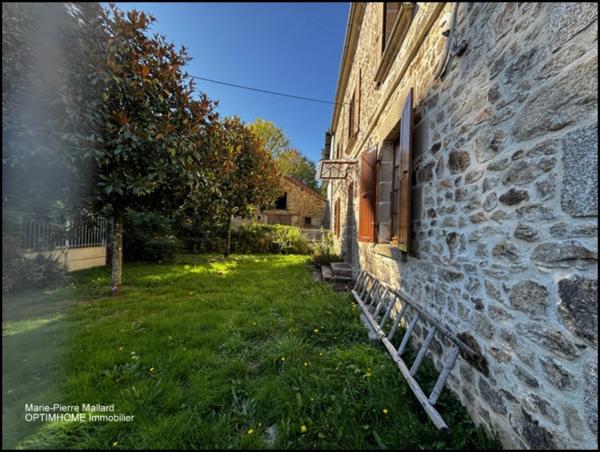 Belle maison en pierres de pays avec nombreuses dépendance à MONTBOUCHER (23)