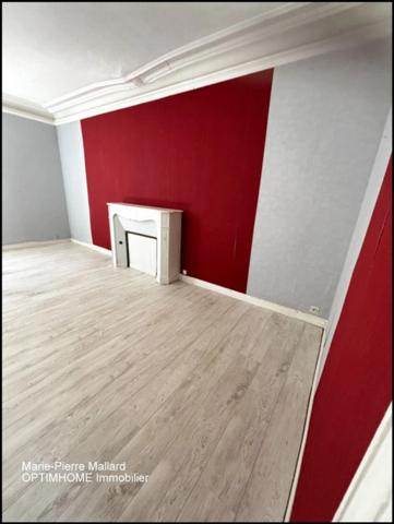 Belle maison en pierres de pays avec nombreuses dépendance à MONTBOUCHER (23)