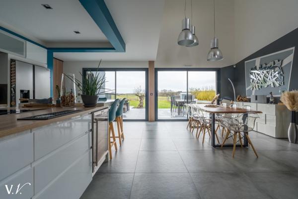 Maison à vendre 699 900 € Monts 6 p 201 m² DPE A