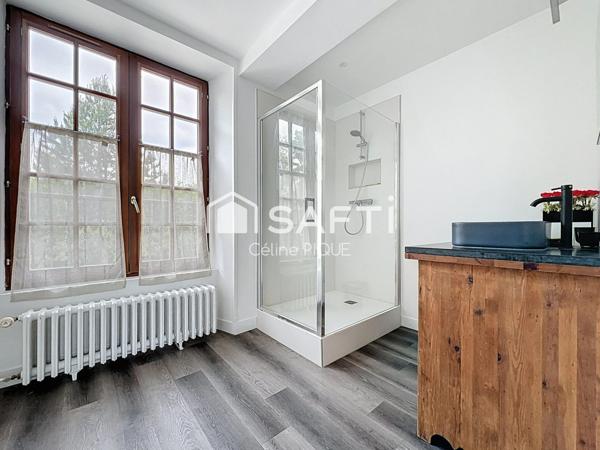 Grande demeure de caractère avec piscine