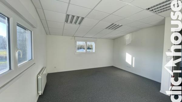 Location ensemble de bureaux à LOUVIGNY - 110 m2