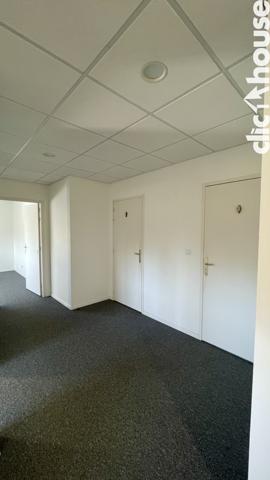 Location ensemble de bureaux à LOUVIGNY - 110 m2