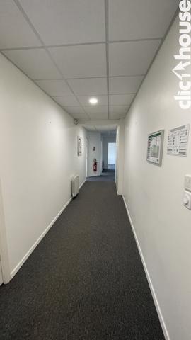 Location ensemble de bureaux à LOUVIGNY - 110 m2