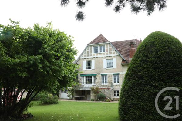 Maison à vendre  10 pièces - 245 m2 SENLIS - 60