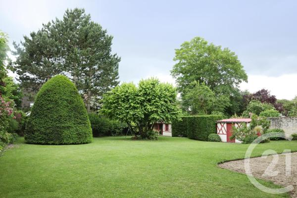 Maison à vendre  10 pièces - 245 m2 SENLIS - 60