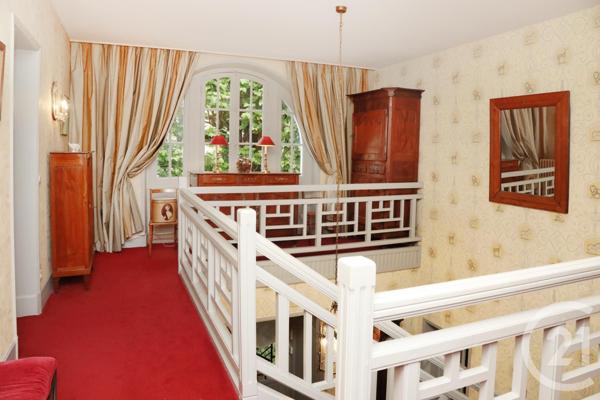 Maison à vendre  10 pièces - 245 m2 SENLIS - 60