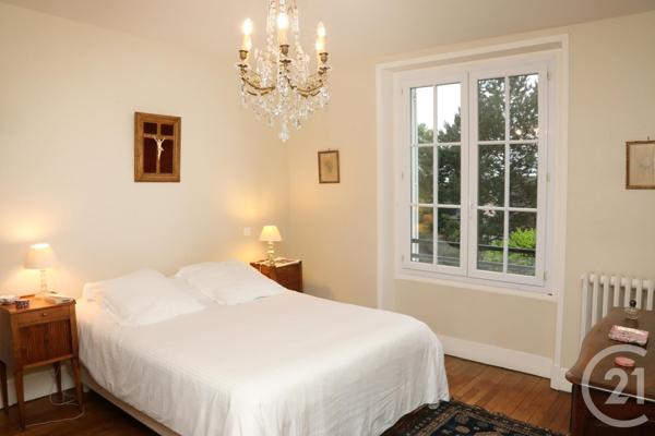 Maison à vendre  10 pièces - 245 m2 SENLIS - 60