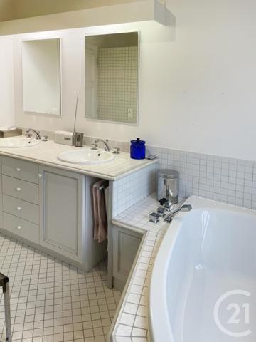 Maison à vendre  10 pièces - 245 m2 SENLIS - 60