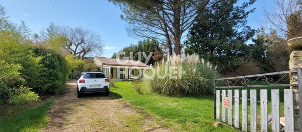 Mormoiron, Maison Plain Pied de 126 m² - 3 chambres - Terrain clos paysagé et constructible