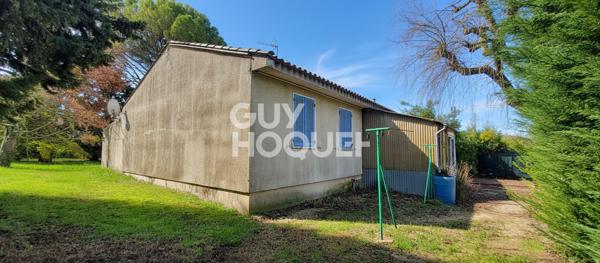 Mormoiron, Maison Plain Pied de 126 m² - 3 chambres - Terrain clos paysagé et constructible